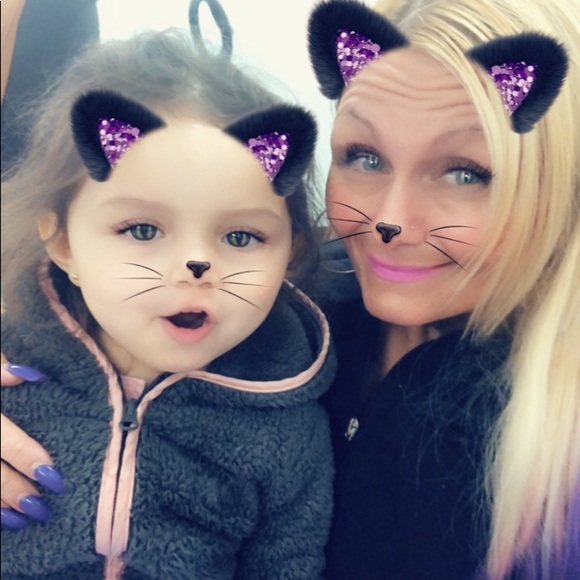 Meet your Posher, Patty - Picture 3 of 3